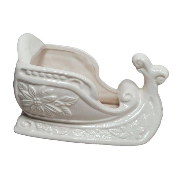 Christmas Sleigh Poinsettia Ceramic Planter Floral Centerpiece Base Shelf Sitter - Picture 1 of 15